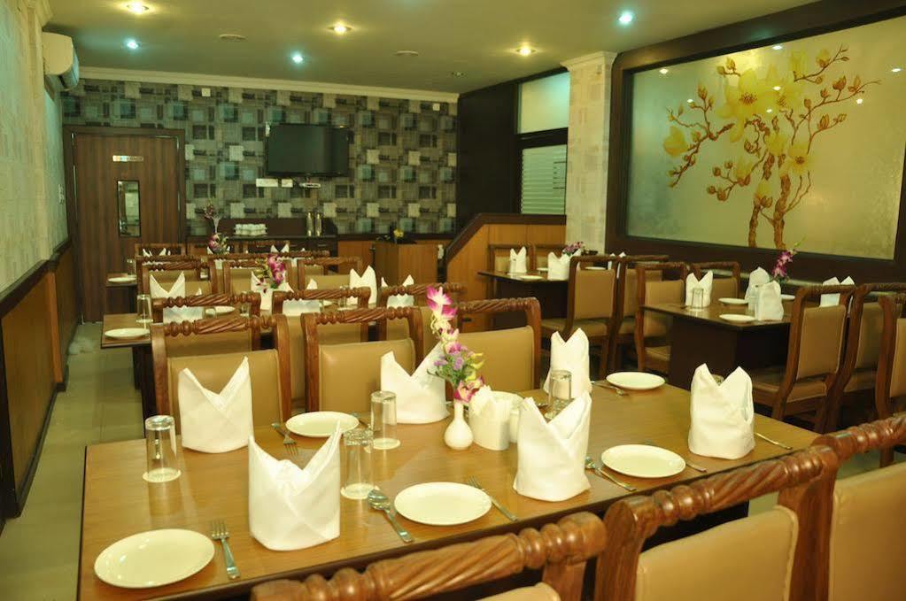 Moments Otel Kalküta Dış mekan fotoğraf